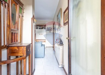 Hall / corridoio - Three-room apartment Baveno - photo 9