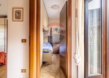 Hall / corridoio - Three-room apartment Baveno - photo 17