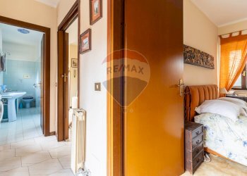 Hall / corridoio - Three-room apartment Baveno - photo 19