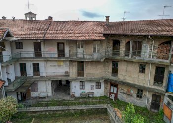 Edificio all\'aperto - Rustico via Angelo Sappa Marietti
 
6, Miasino - foto 2