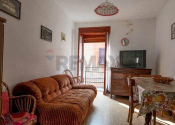 Sala da pranzo - Rustico via Angelo Sappa Marietti
 
6, Miasino - foto 8