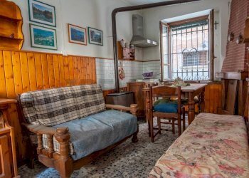 Sala da pranzo - Rustico via Angelo Sappa Marietti
 
6, Miasino - foto 28