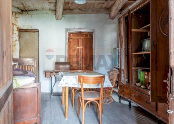 Sala da pranzo - Rustico via Angelo Sappa Marietti
 
6, Miasino - foto 31