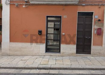 Edificio all\'aperto - Trilocale via salvatore
 
26, Ragusa - foto 2