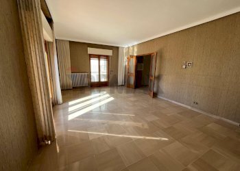 Stanza vuota - Appartamento Via Demostene
 
48, Ragusa - foto 3