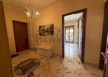 Hall / corridoio - Appartamento via giorgio kastriota
 
161, Piana degli Albanesi - foto 6