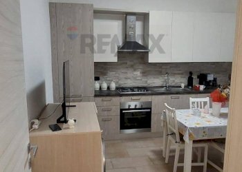 Cucina - Bilocale Giuliano Marconi
 
59, Cadelbosco di Sopra - foto 4