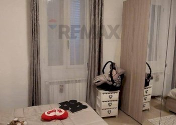 Camera / camera da letto - Bilocale Giuliano Marconi
 
59, Cadelbosco di Sopra - foto 9