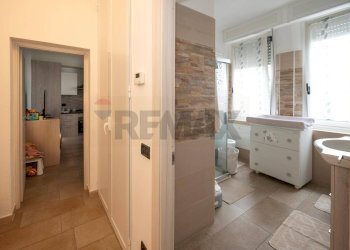 Bagno - Two-room apartment Giuliano Marconi
 
59, Cadelbosco di Sopra - photo 3