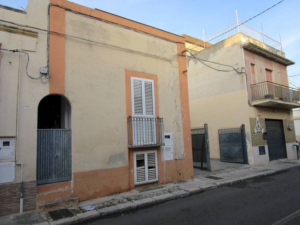 Facciata - Independent house Statte - photo 2