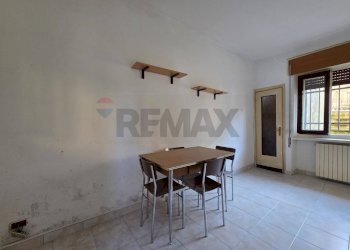 Sala da pranzo - Bilocale Vicolo degli Orti
 
7, Varallo Pombia - foto 5