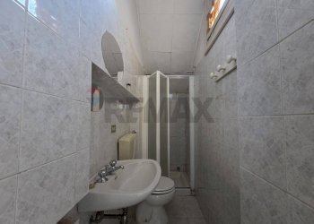 Bagno - Bilocale Vicolo degli Orti
 
7, Varallo Pombia - foto 6