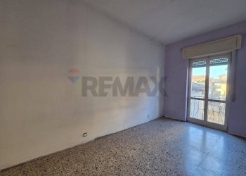 Stanza vuota - Trilocale Vicolo degli Orti
 
7, Varallo Pombia - foto 4