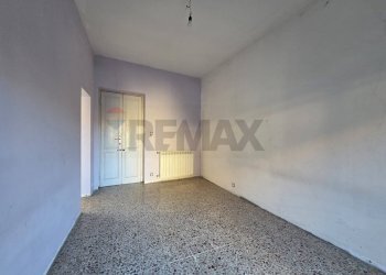 Stanza vuota - Trilocale Vicolo degli Orti
 
7, Varallo Pombia - foto 5