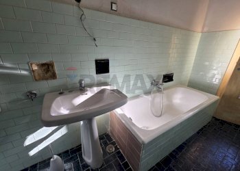 Bagno - Trilocale Vicolo degli Orti
 
7, Varallo Pombia - foto 9