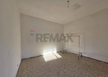 Stanza vuota - Trilocale Vicolo degli Orti
 
7, Varallo Pombia - foto 12