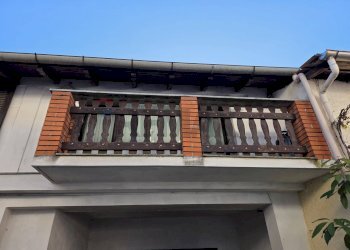 Edificio all\'aperto - Casa semi indipendente Vicolo degli Orti
 
7, Varallo Pombia - foto 13