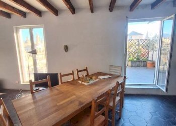 Salone - Appartamento vico Vegetti, 1, Genova (zona Centro Storico) - foto 9