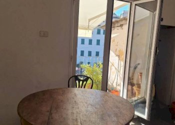 Salone - Appartamento vico Vegetti, 1, Genova (zona Centro Storico) - foto 22