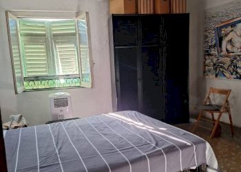 Camera da letto - Appartamento vico Vegetti, 1, Genova (zona Centro Storico) - foto 32