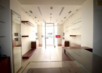 Negozio Corso Messapia, Martina Franca - foto 5