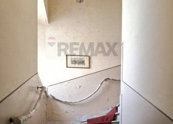 Scale - Villa Bifamiliare Corso della Repubblica
 
50-56, Frosinone - foto 20