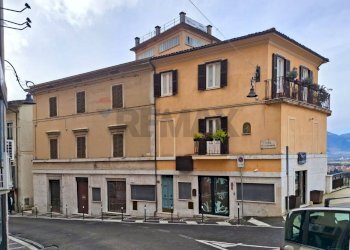 Edificio all\'aperto - Villa Bifamiliare Corso della Repubblica
 
50-56, Frosinone - foto 21