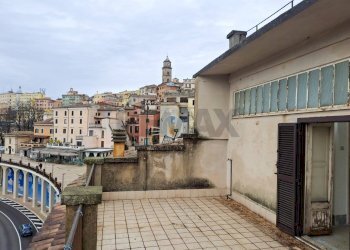 Terrazza - Villa Bifamiliare Corso della Repubblica
 
50-56, Frosinone - foto 22