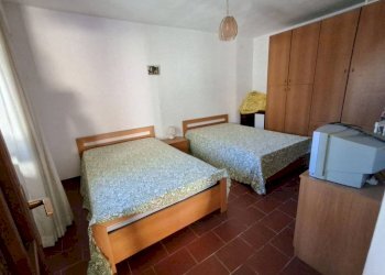 Camera da letto - Bilocale via Golonera, 29, Roccasparvera - foto 22