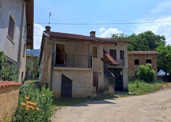 Facciata - Bilocale via Golonera, 29, Roccasparvera - foto 1