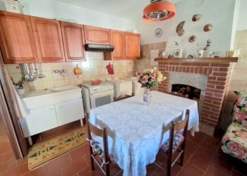 Cucina - Bilocale via Golonera, 29, Roccasparvera - foto 10