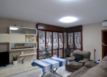 SOGGIORNO - Three-room apartment Via XXV Aprile 6, Landriano - photo 2