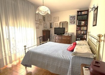 camera da letto - Quadrilocale STRADA DI SALICETO PANARO 211, Modena - foto 8