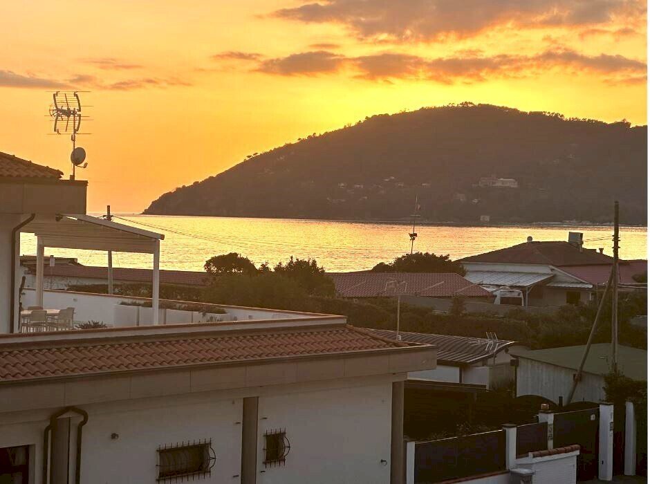 sa6.JPG - Quadrilocale Viale John Fitzgerald Kennedy 65, Sarzana - foto 1