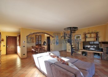 PHOTO-2025-12-10-15-22-38 2.jpg - Independent house Taggia - photo 3