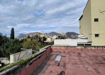 WhatsApp Image 2025-12-27 at 19.35.23.jpeg - Independent house Via Raffaele Paolucci 21, Palermo - photo 15