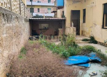 WhatsApp Image 2025-12-27 at 19.05.29.jpeg - Independent house Via Raffaele Paolucci 21, Palermo - photo 24