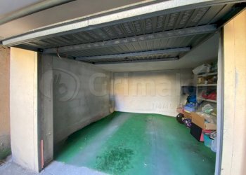 2.JPG - Box Giugliano in Campania - foto 4