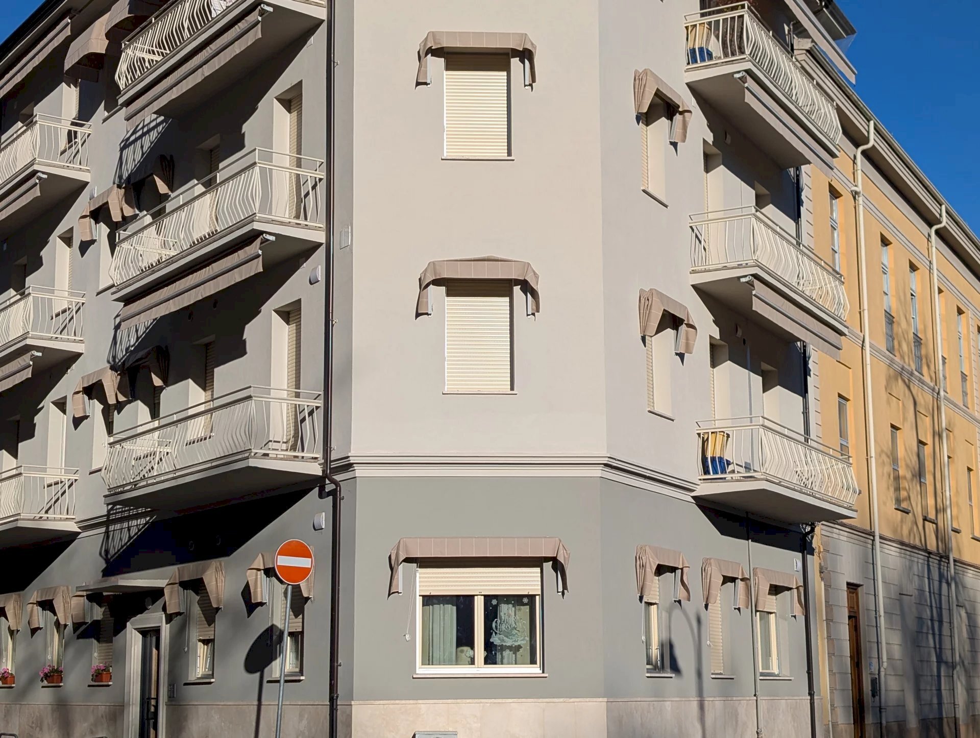 Three-room apartment Via Massimo D'Azeglio, Cuneo (neighborhood Centro) - photo 3