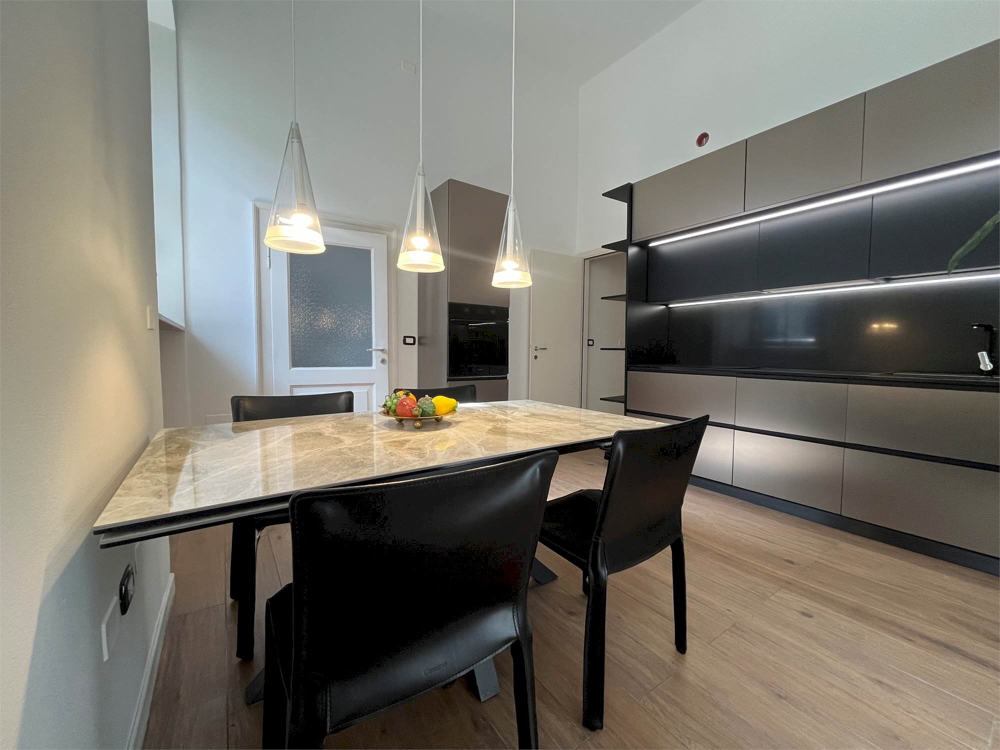 Apartment - Corso Cavour, 41, Verona (neighborhood Centro Storico) - photo 2