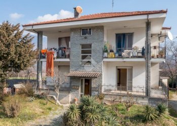 Four-room apartment Via San Defendente, Gambasca - photo 1
