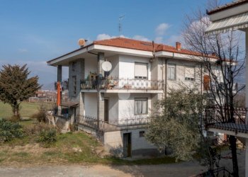 Four-room apartment Via San Defendente, Gambasca - photo 2