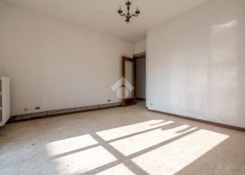 Four-room apartment Via San Defendente, Gambasca - photo 10