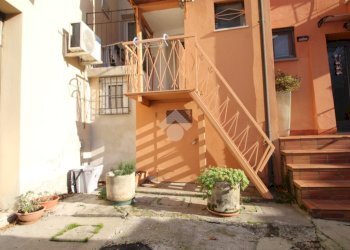 Portion of a house Via Fornaci, Cesena - photo 9