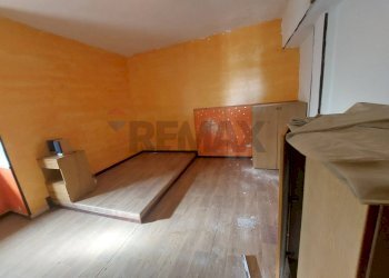 Stanza vuota - Appartamento Santi Cosma e Damiano - foto 6