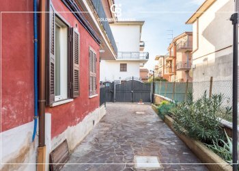 Foto 17 - Bilocale Via Agostino Paris
 
7, Marino - foto 17