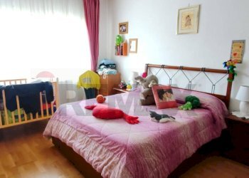 Camera / camera da letto - Casa indipendente Bellinzago Novarese - foto 18