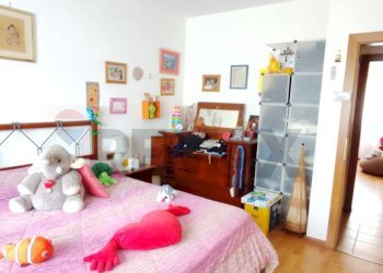 Camera / camera da letto - Casa indipendente Bellinzago Novarese - foto 19