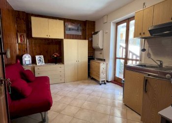 Cucina - Monolocale via Monfol, 30, Sauze d'Oulx - foto 2