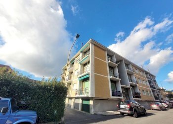 Facciata - Bilocale via Leonardo da Vinci, Diano Marina - foto 1